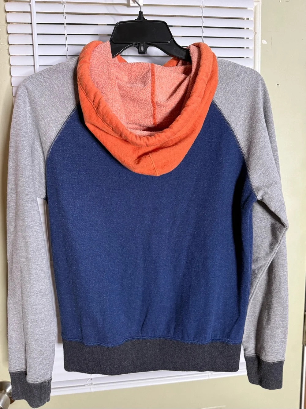 Vintage American Eagle Men's Navy, Gray & Orange Colorblock Hooded Sweatshirt. S